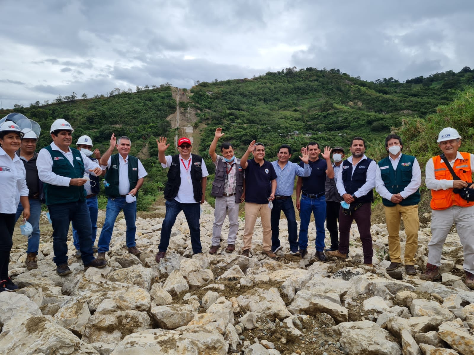 Ministro de Agricultura, Director del Proyecto Especial y Gobernador Regional, hicieron su arribo al Distrito de Huarango